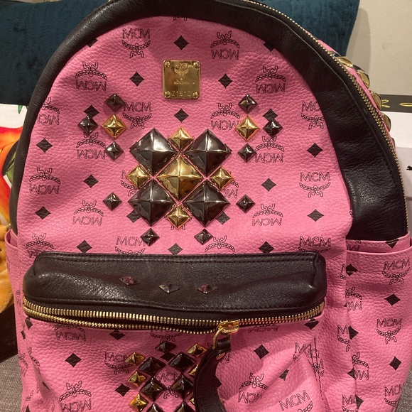 MCM large studded backpack - Picture 2 of 6